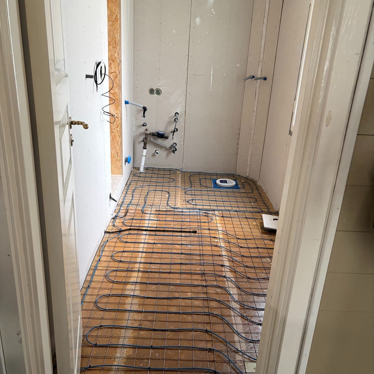 Golvvärmeinstallation badrum